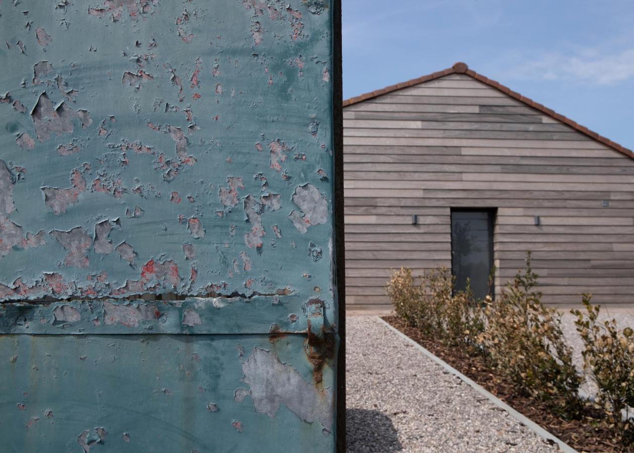 Landelijk Vakantiehuis In Diksmuide Met Een Tuin En Vijver Eksteriør billede