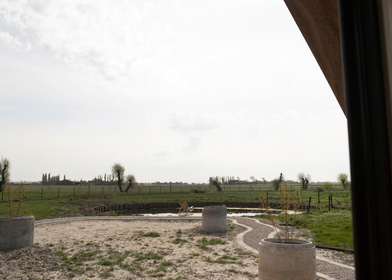 Landelijk Vakantiehuis In Diksmuide Met Een Tuin En Vijver Eksteriør billede